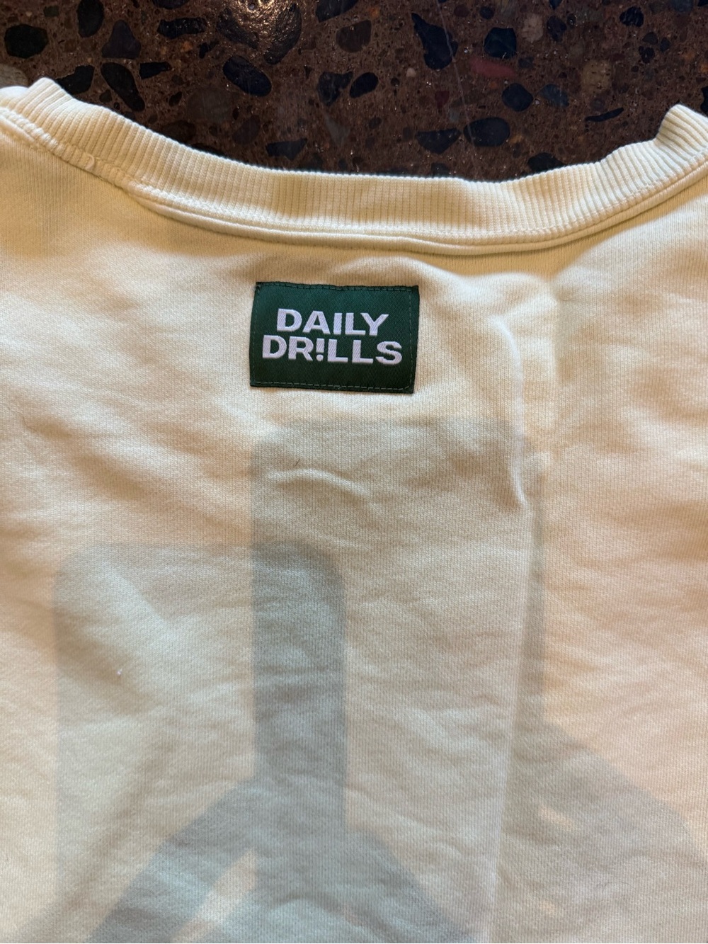 ⭐️Daily Drills Light Yellow Sweatshirt with Green Logo Patch - Picture 3 of 4